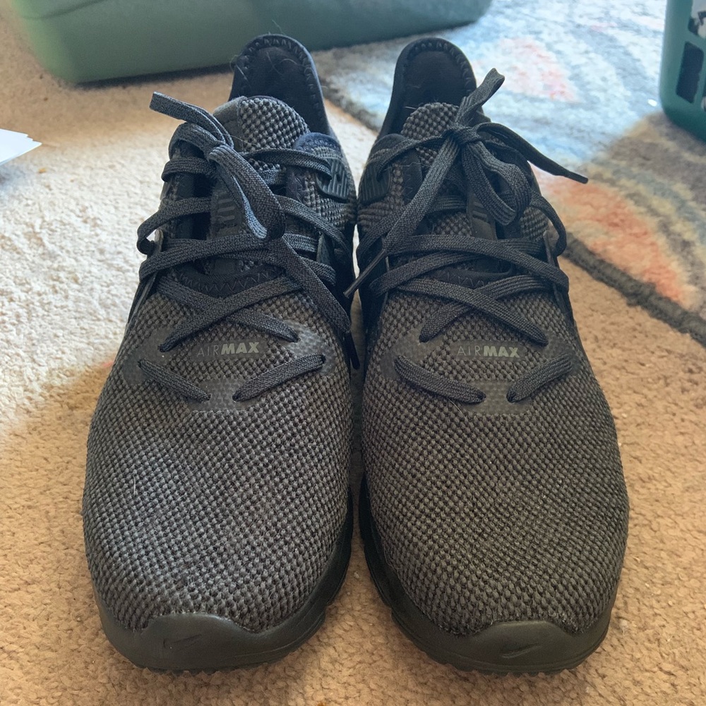 Women’s Nike Air Max size 6.5